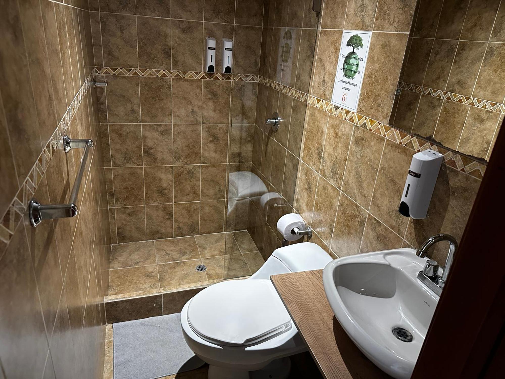 6 Suites Hotel — Photos 1